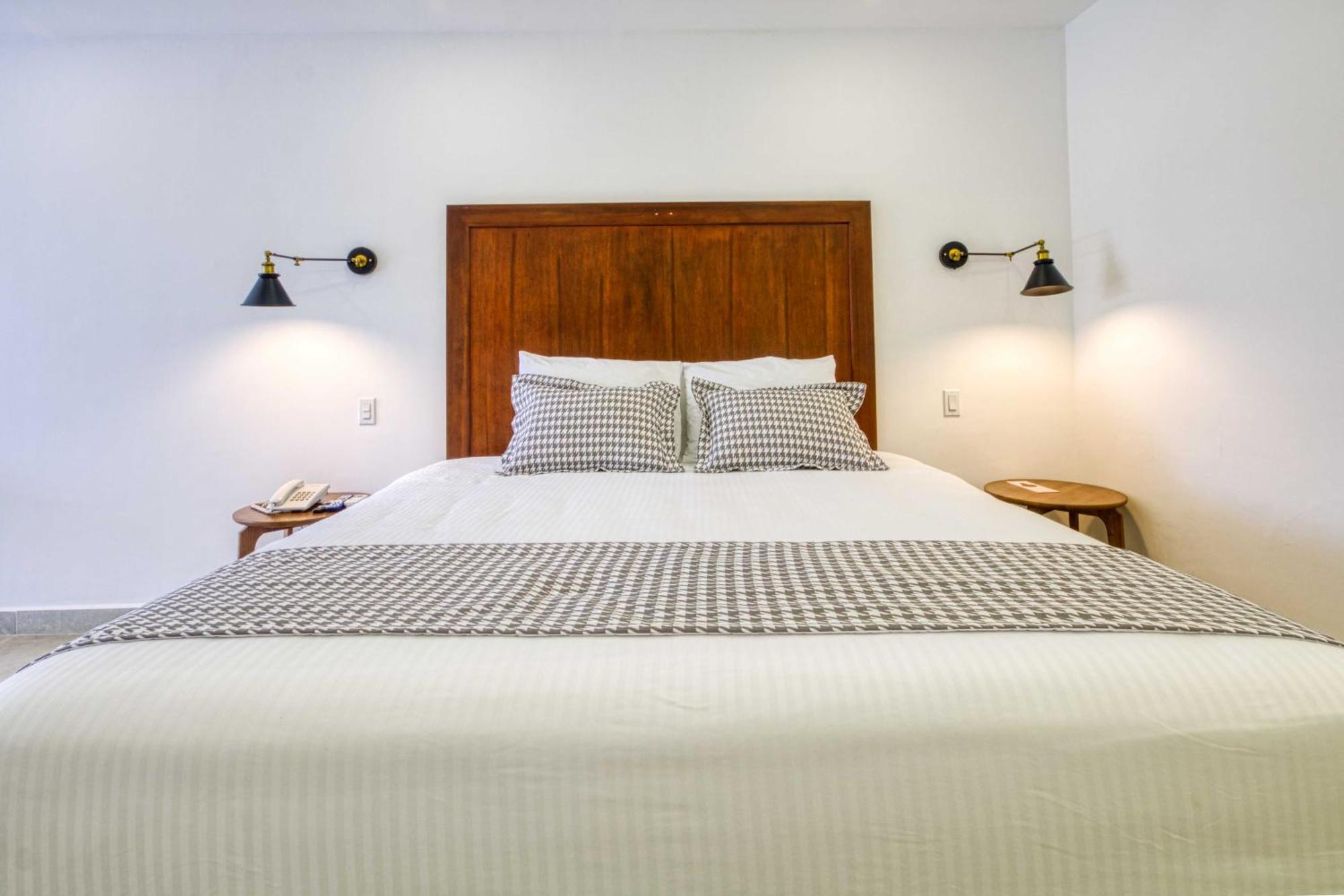Hotel Vista Lago Buena Vista Arriba Zewnętrze zdjęcie